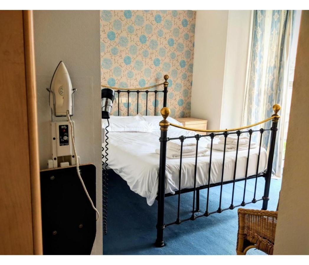 Number 19 * Brighton
